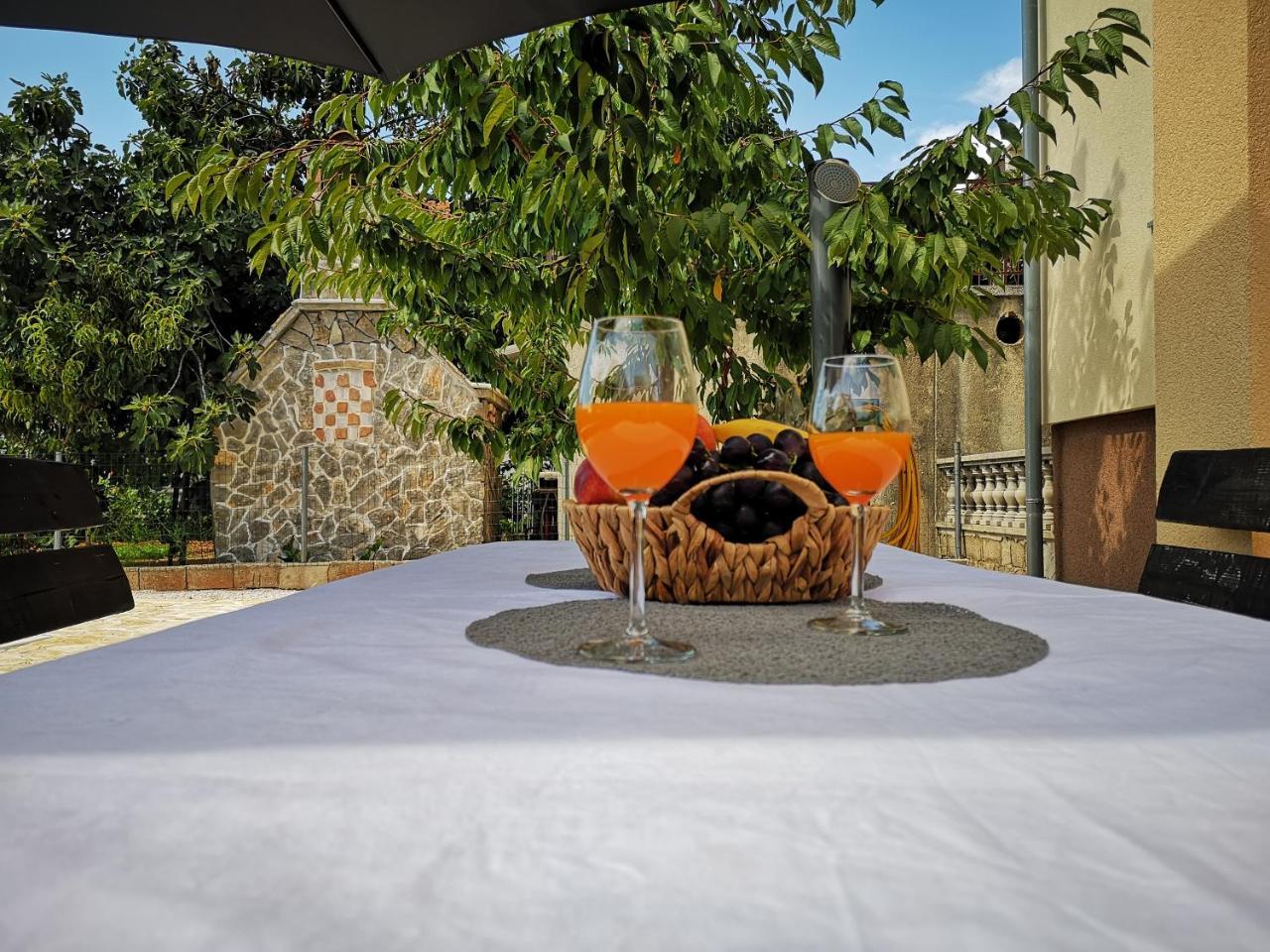 Holiday Retreat Apartment - Zara Esterno foto