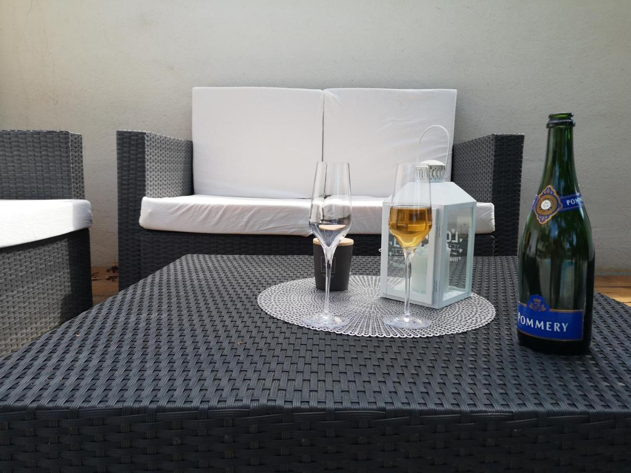Holiday Retreat Apartment - Zara Esterno foto